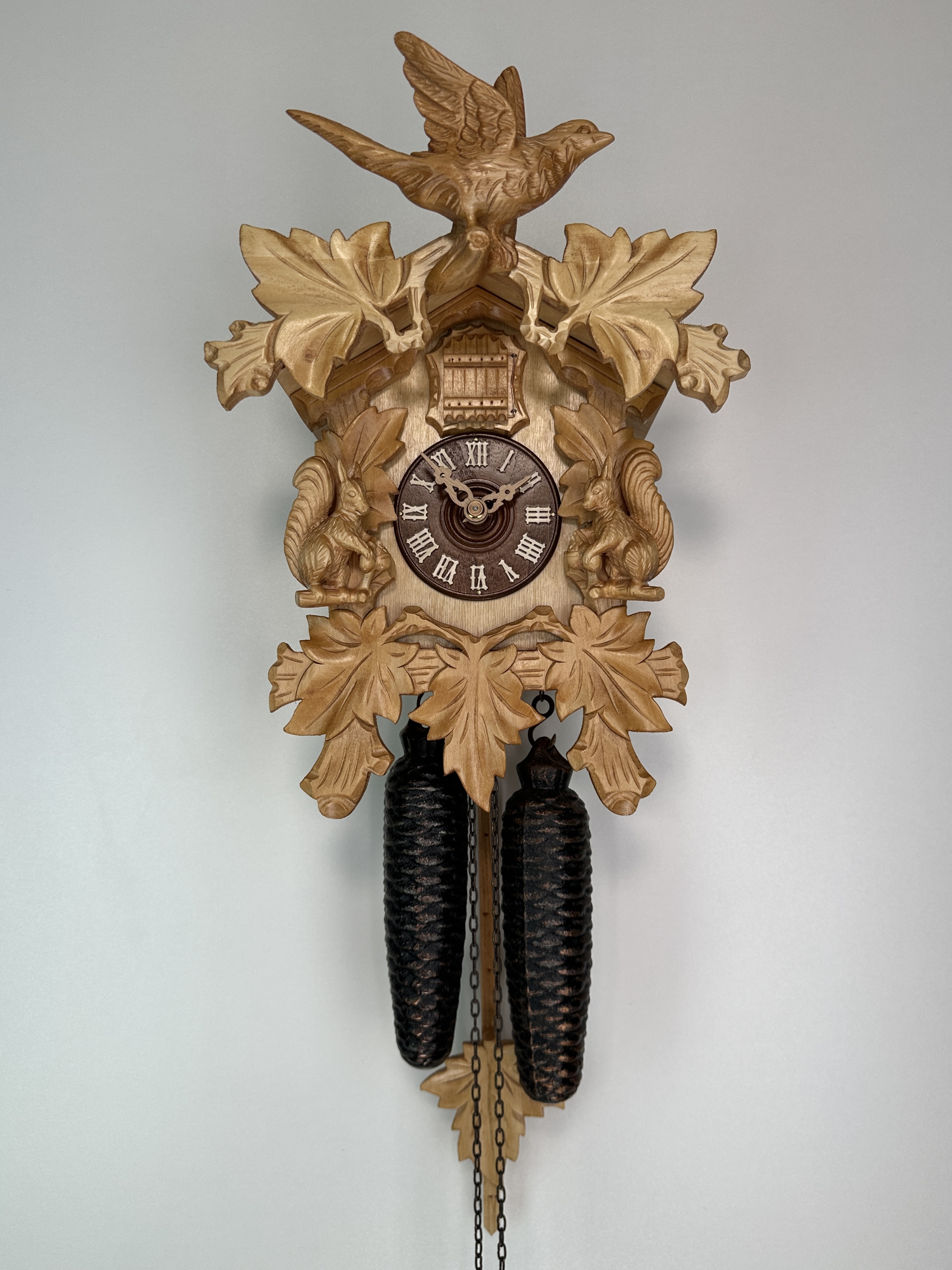 8 Days Cuckoo Clock with squirrel pair and vine leaves and bird