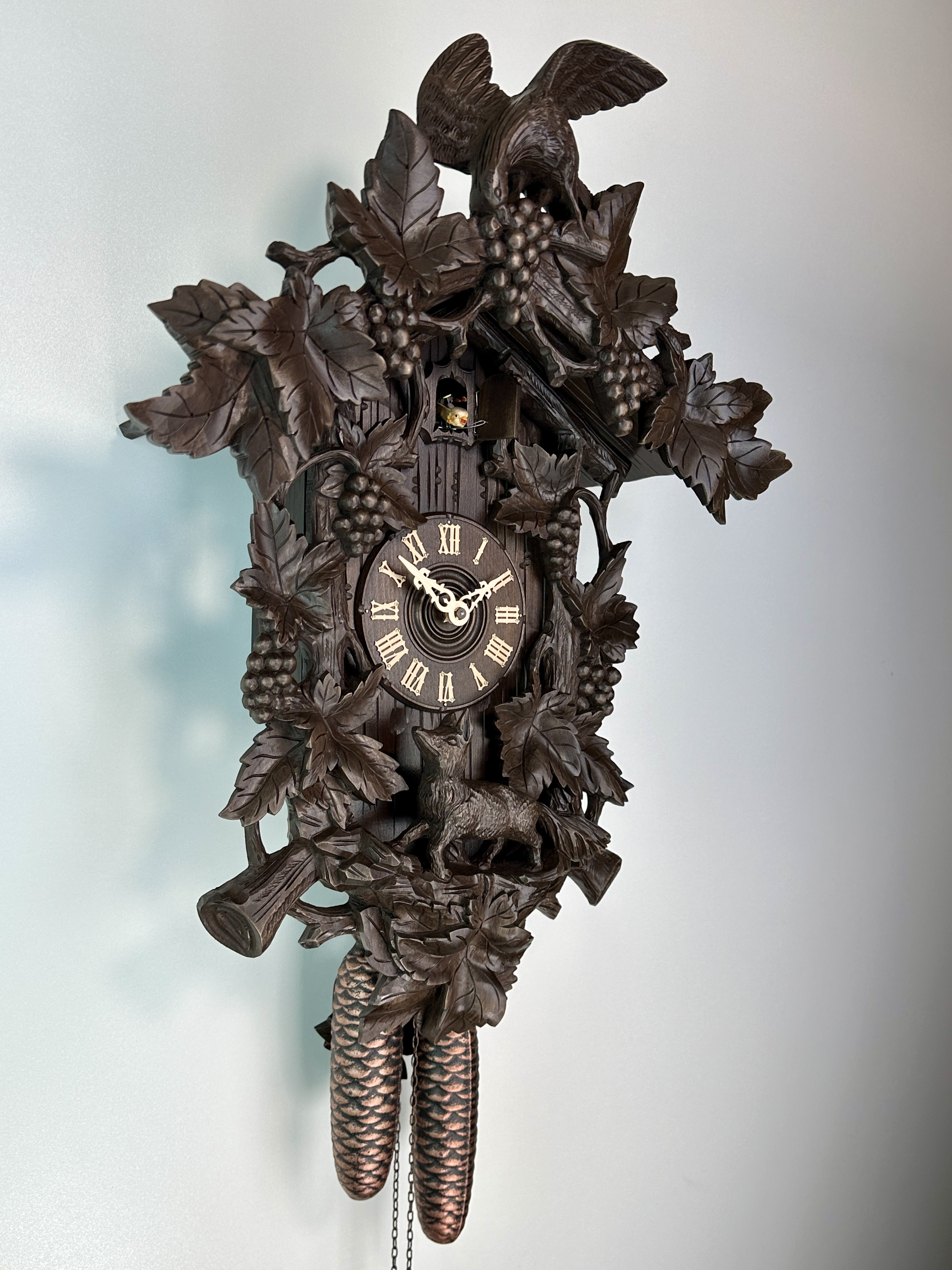 8 Days Cuckoo Clock with fox and grapes