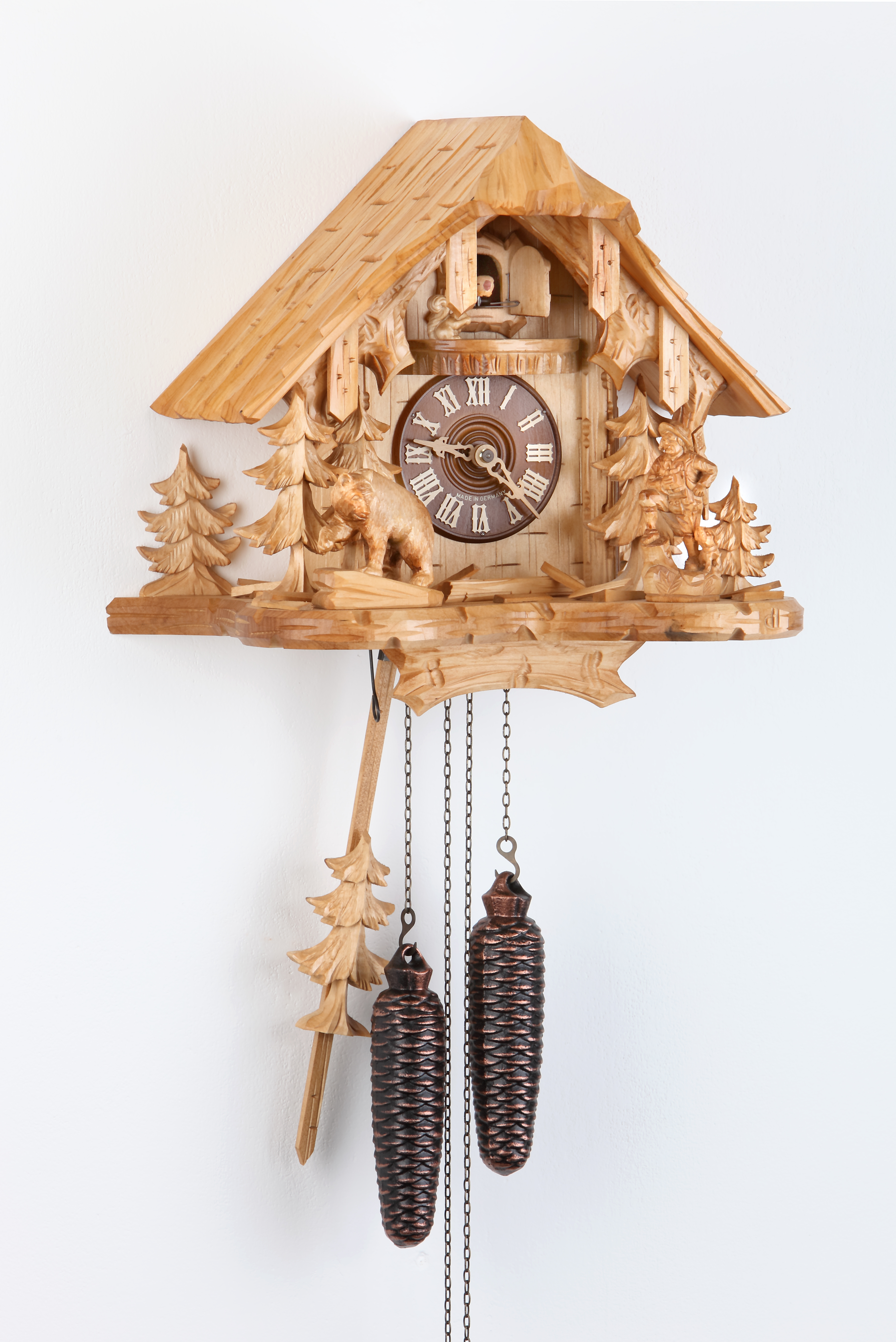 8 Days Cuckoo Clock Black Forest House with bear, hunter and squirrel