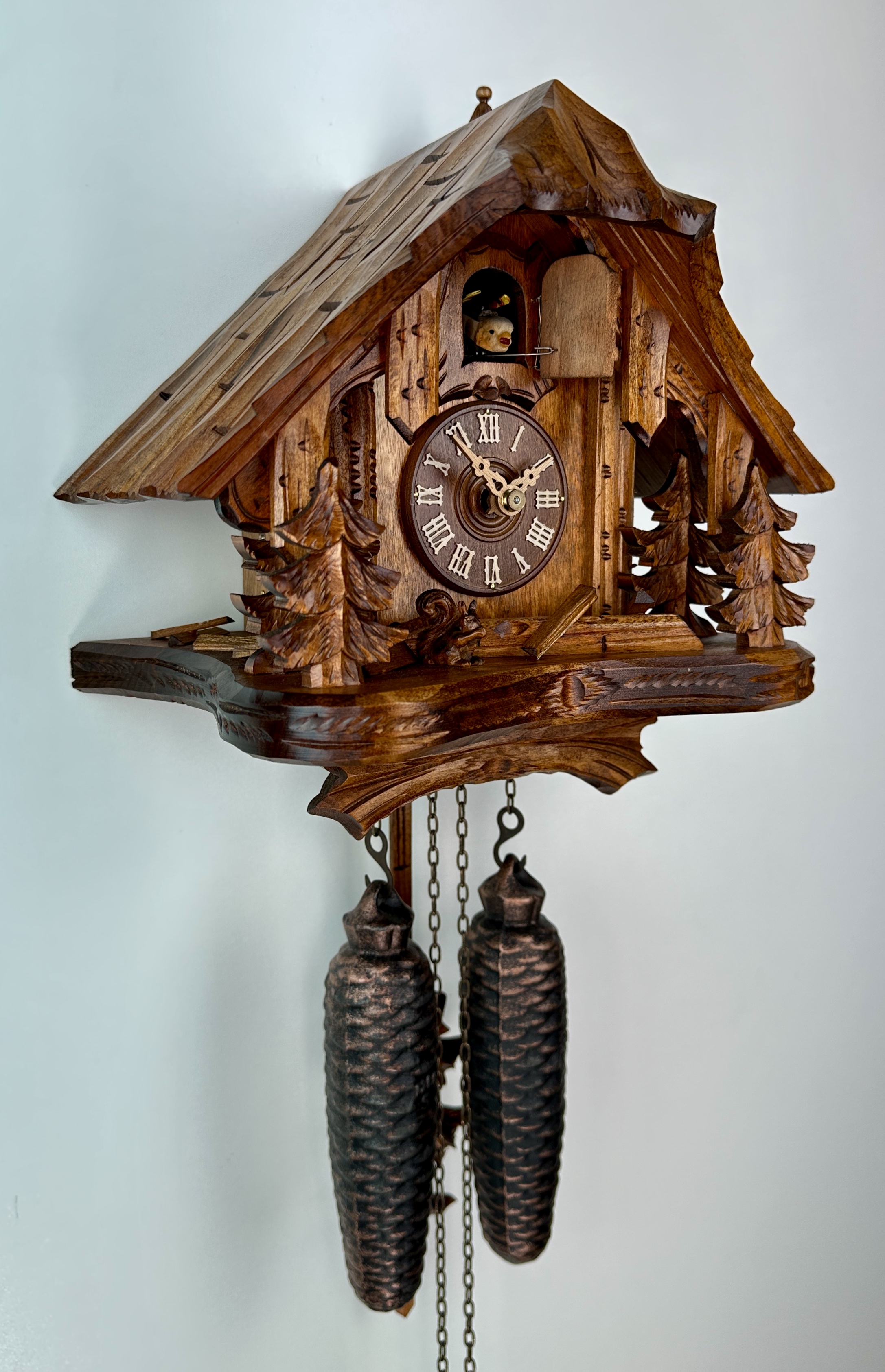 8 Days Cuckoo Clock Black Forest House with squirrel and trees