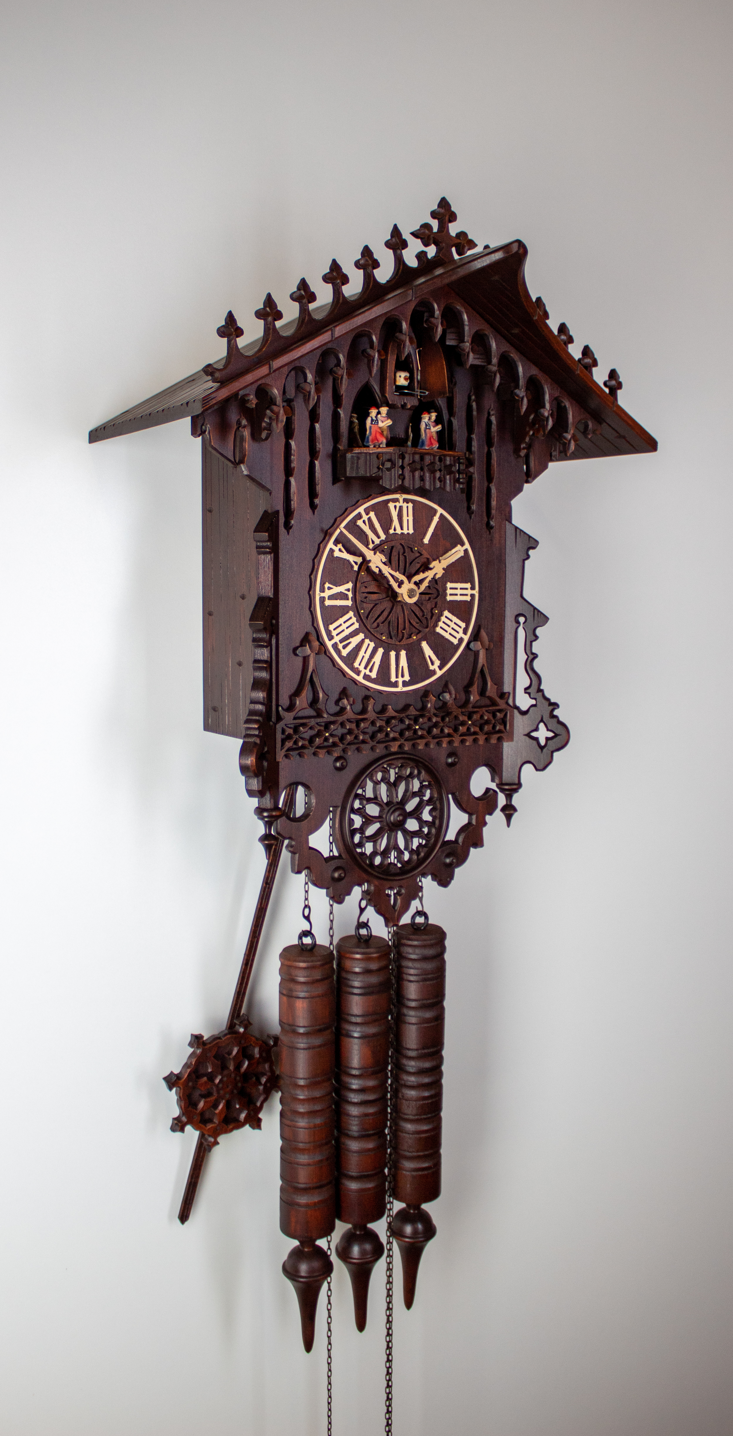 8 Days Music Dancer Cuckoo Clock Gothic 1850