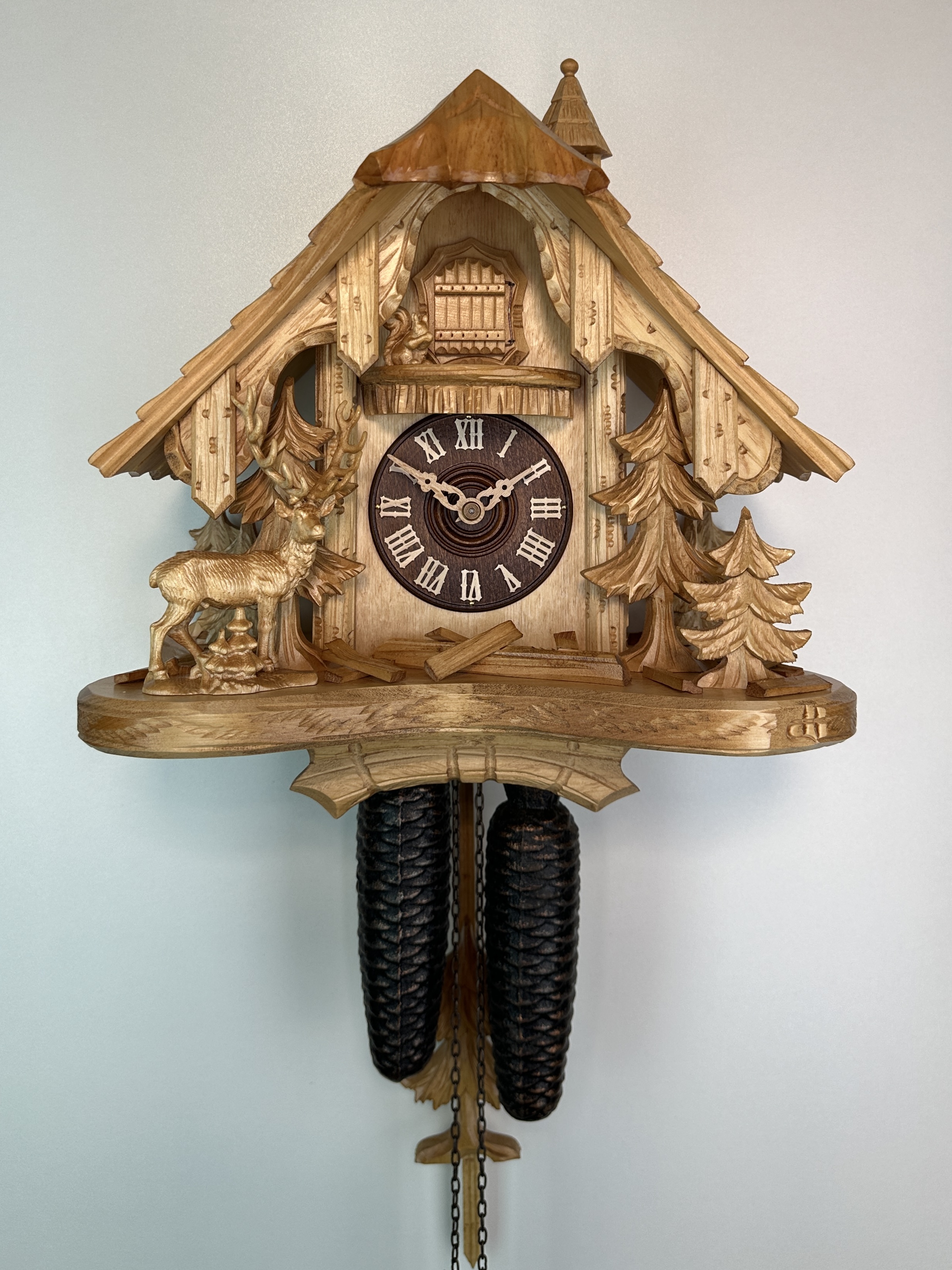 8 Days Cuckoo Clock Black Forest House with deer and squirrel