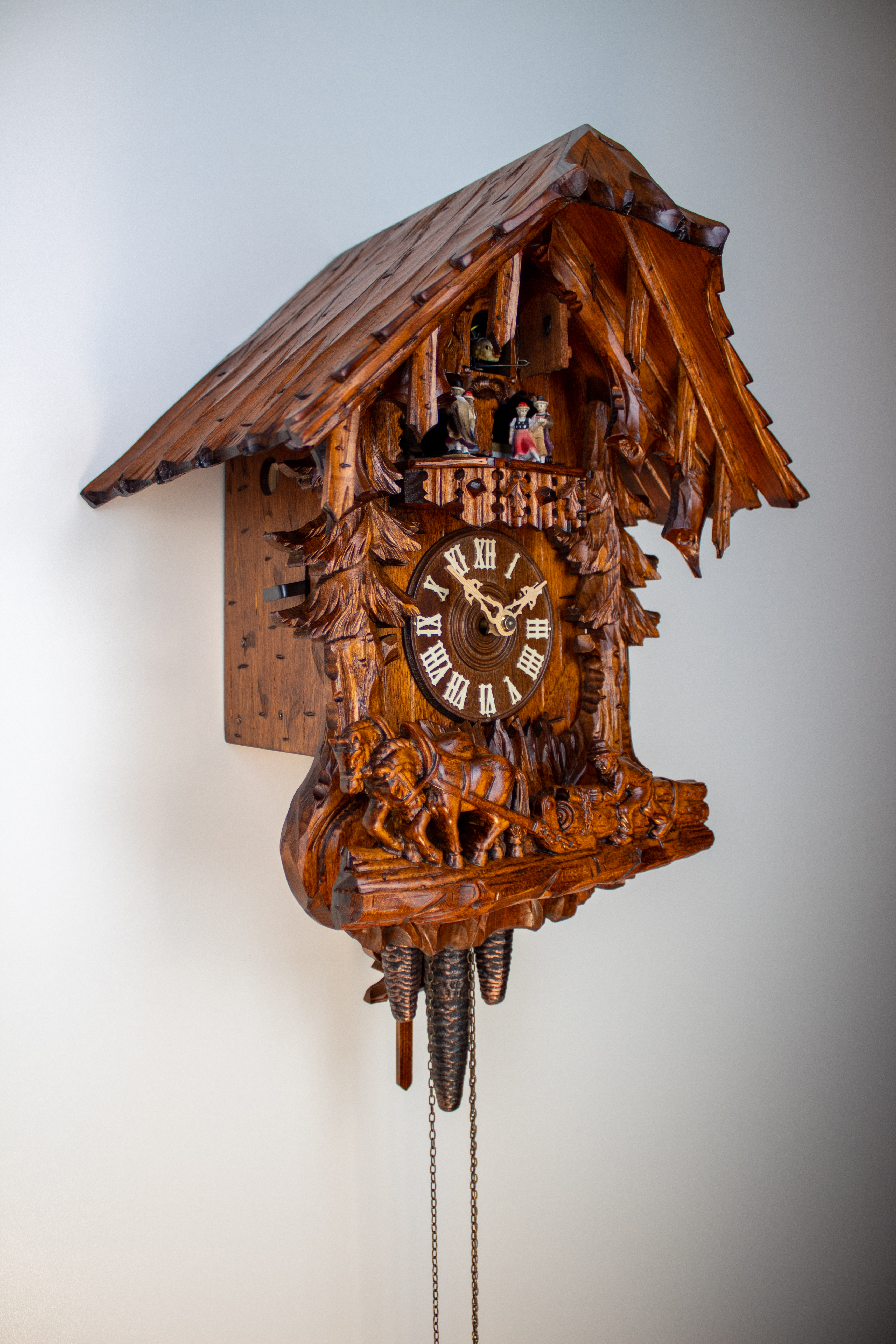 1 Day Music Dancer Cuckoo Clock Black Forest House with farmer and working horses