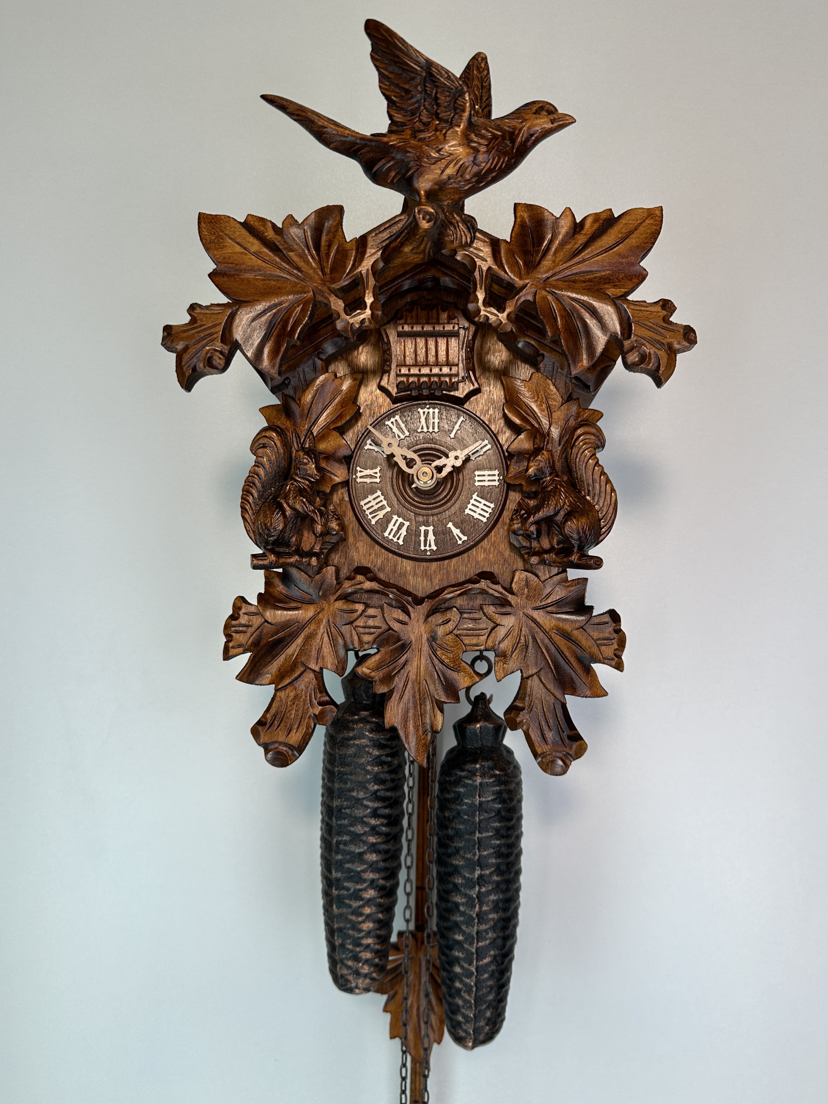 8 Days Cuckoo Clock with squirrel pair and vine leaves and bird
