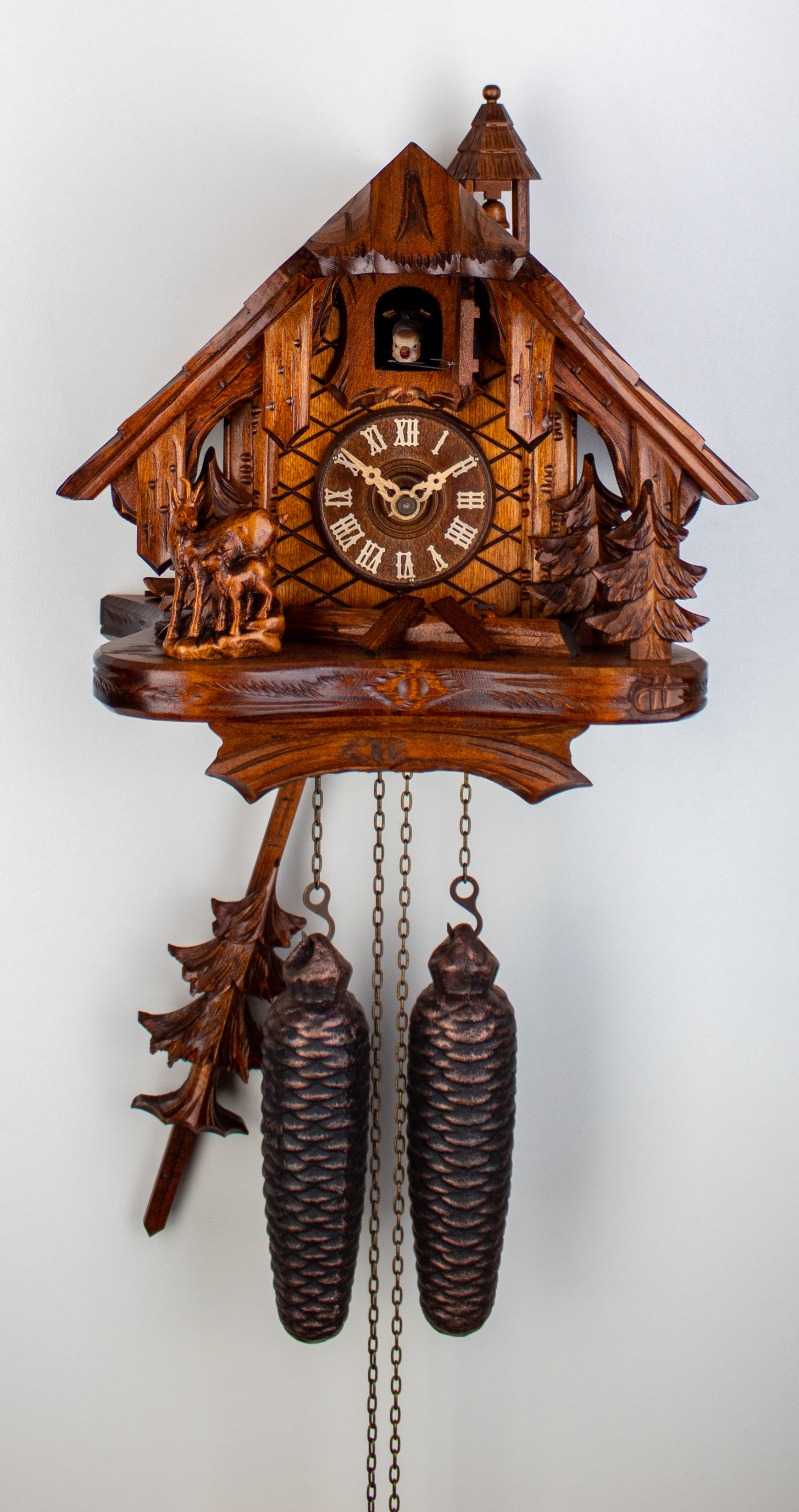 8 Days Cuckoo Clock Black Forest House with with chamois family and squirrel